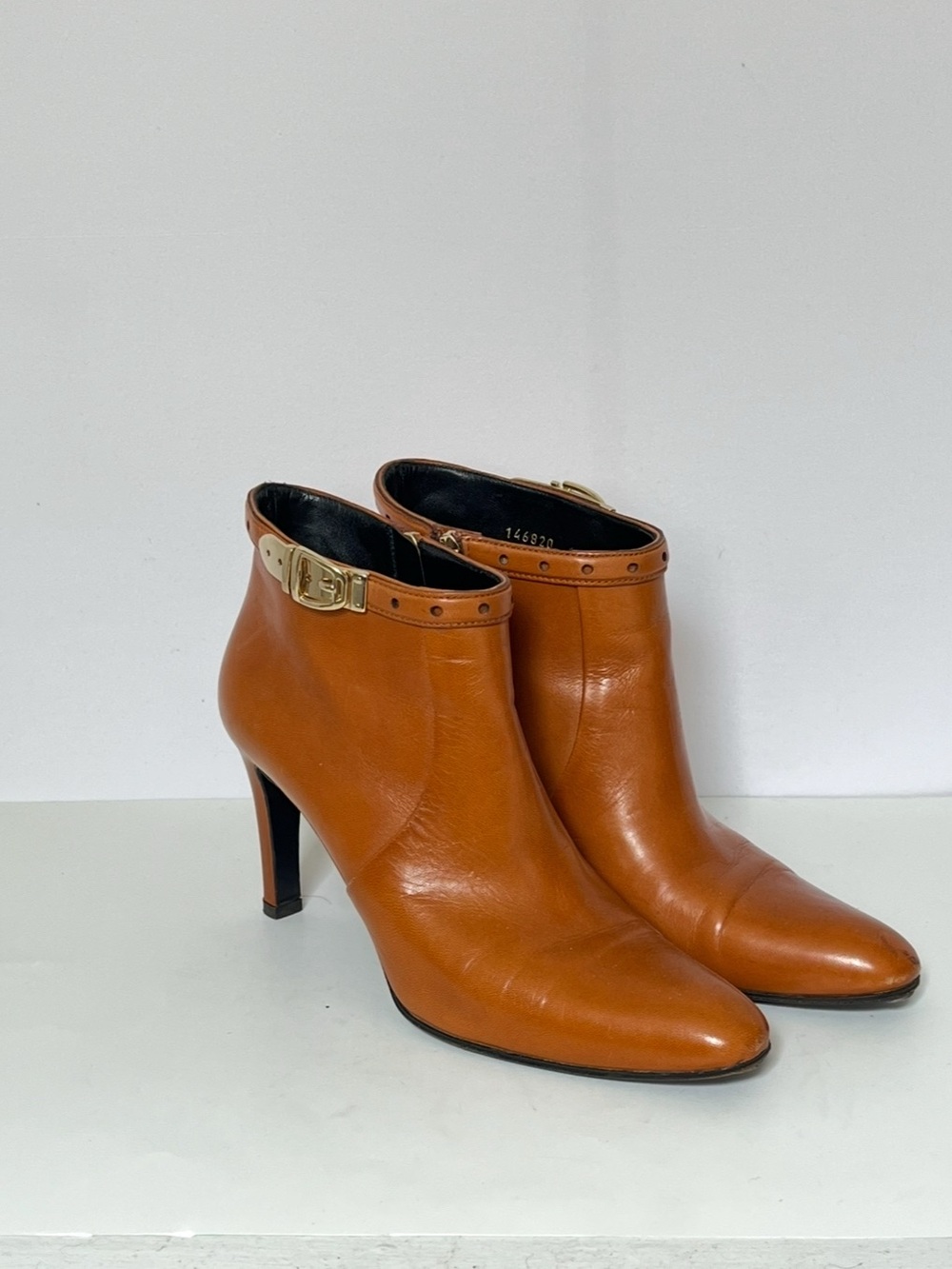 Gucci Tan Leather Ankle Booties with Gold Buckle 10B